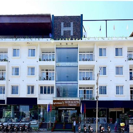 Silver Oak Hotel Mysore Eksteriør bilde